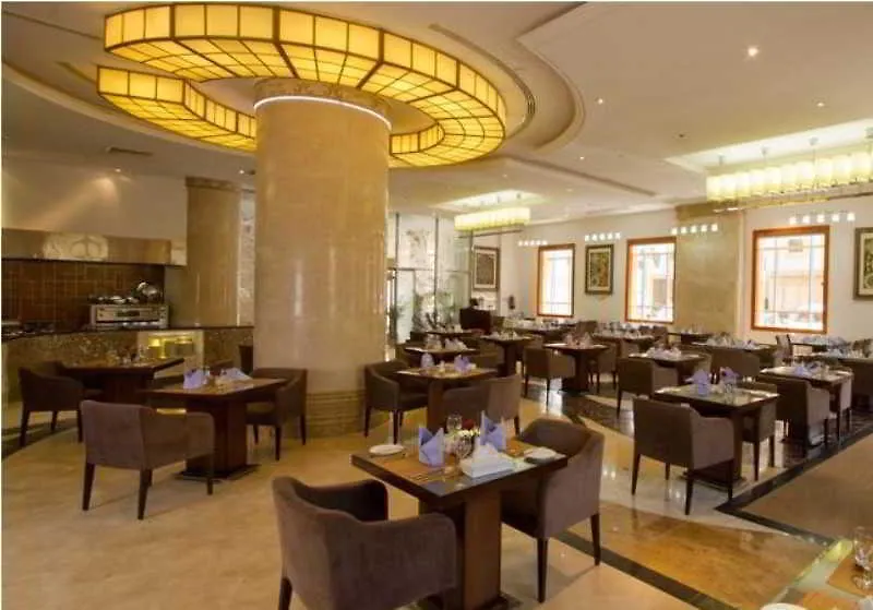 Warwick Al Dabab Riyadh 4*,